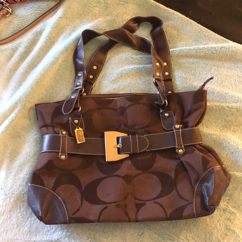 Brown coach purse!